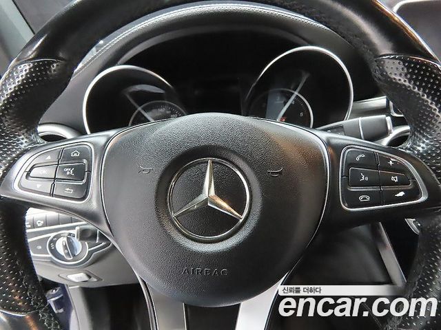 Mercedes-Benz GLC-Class 2017 — photo 15