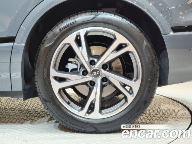 Audi Q6 e-tron 2026 — photo 5