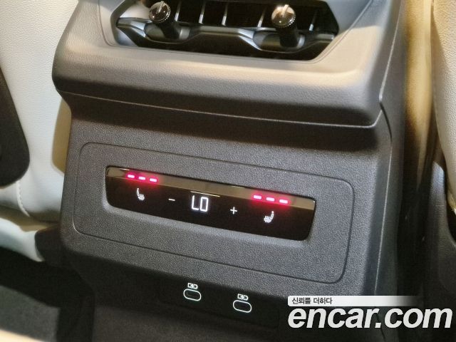 Audi Q6 e-tron 2026 — photo 20