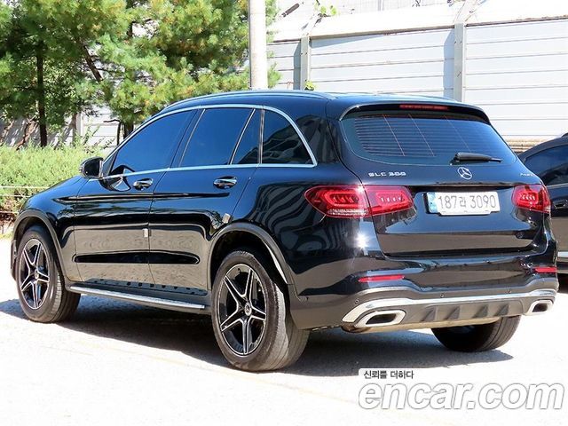 Mercedes-Benz GLC-Class 2022 — photo 3
