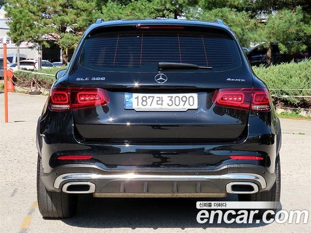Mercedes-Benz GLC-Class 2022 — photo 4