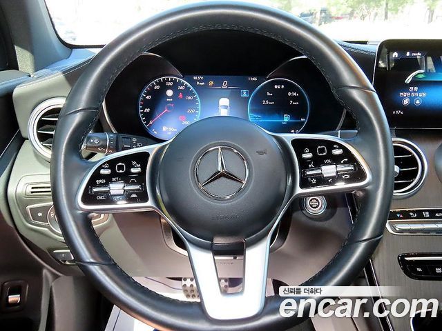 Mercedes-Benz GLC-Class 2022 — photo 8