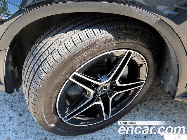 Mercedes-Benz GLC-Class 2022 — photo 20