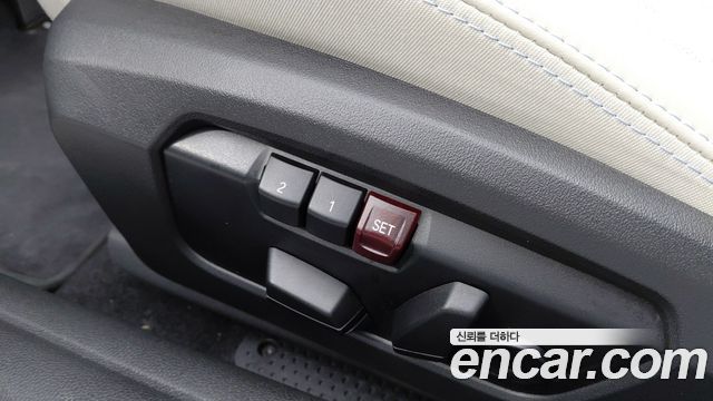 Mini Cooper Convertible 2025 — photo 13