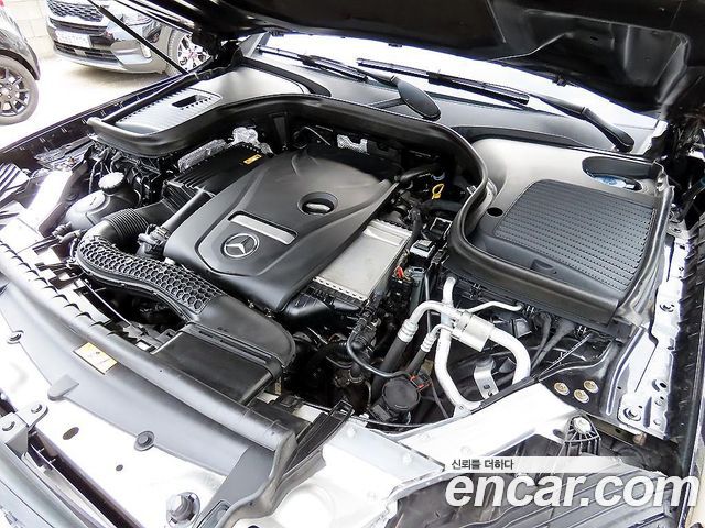 Mercedes-Benz GLC-Class 2019 — photo 19