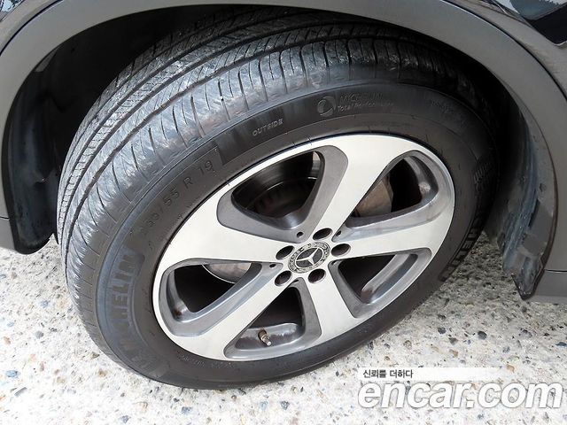 Mercedes-Benz GLC-Class 2019 — photo 20