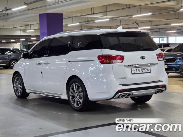 Kia Canival 2016 — photo 5