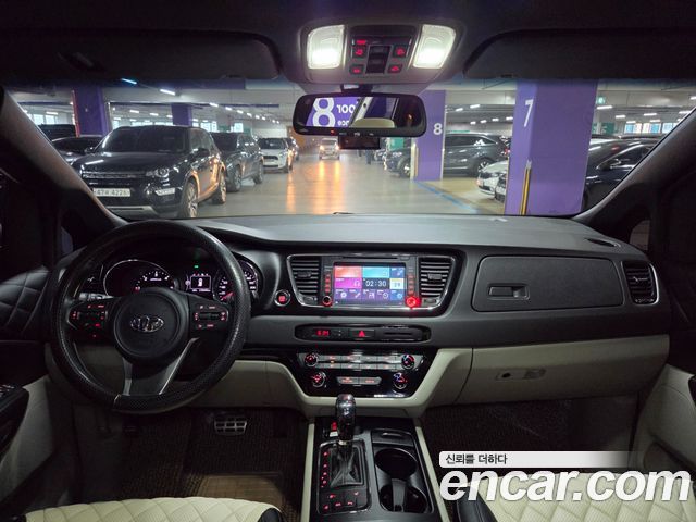 Kia Canival 2016 — photo 7
