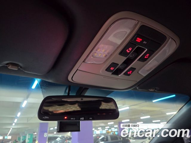Kia Canival 2016 — photo 12