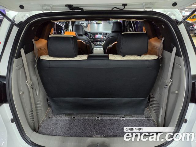 Kia Canival 2016 — photo 15
