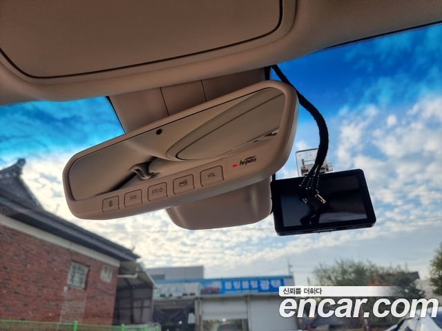 Genesis EQ900 2016 — photo 7