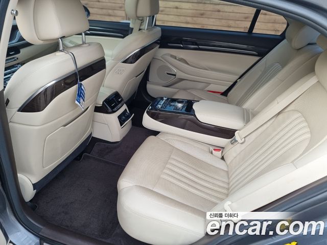 Genesis EQ900 2016 — photo 9