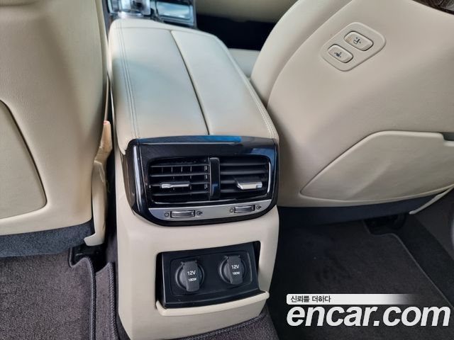Genesis EQ900 2016 — photo 10