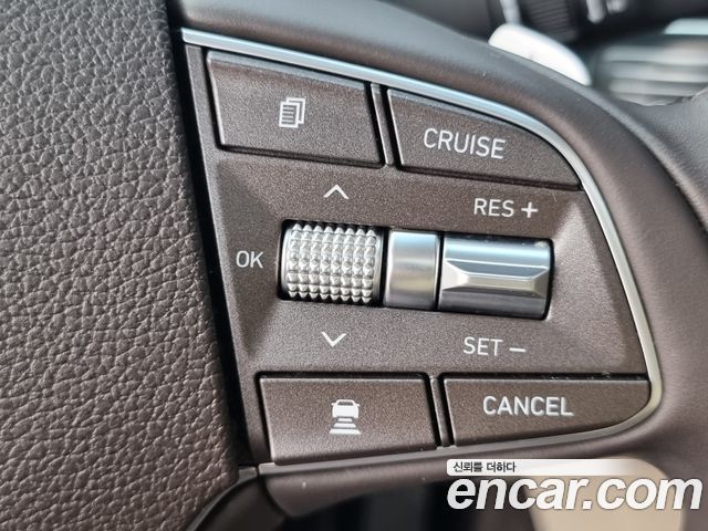 Genesis EQ900 2016 — photo 13