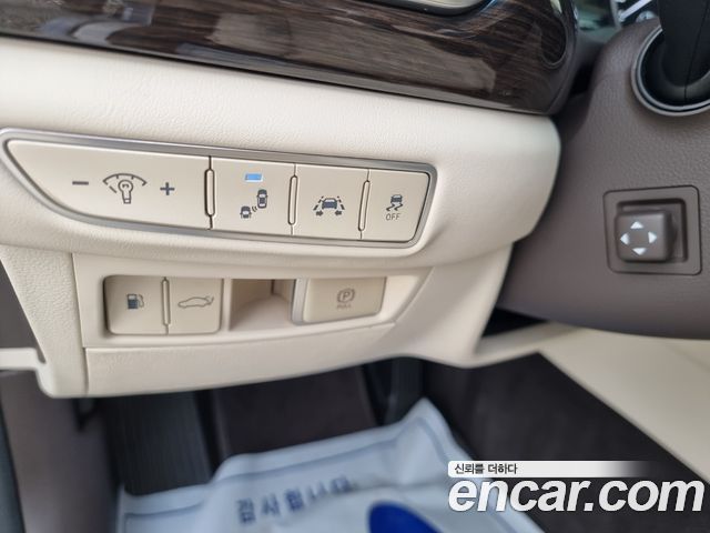 Genesis EQ900 2016 — photo 20