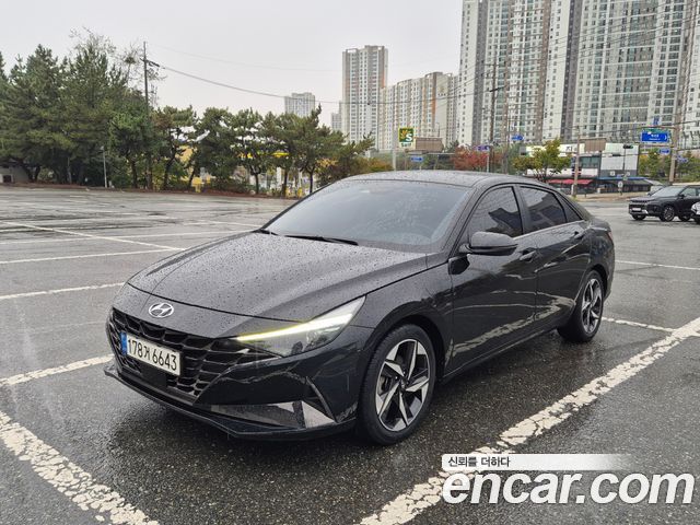Hyundai AVANTE 2023 — photo 1