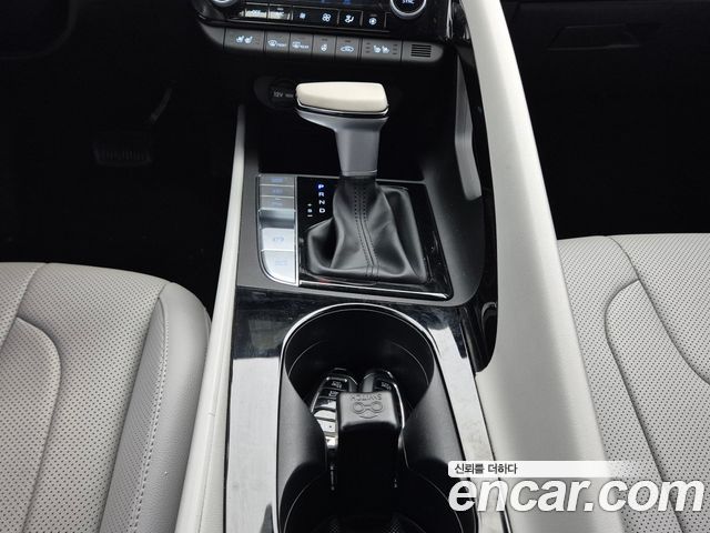 Hyundai AVANTE 2023 — photo 8