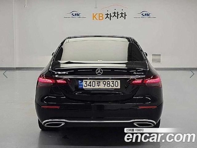 Mercedes-Benz E-Class 2021 — photo 3