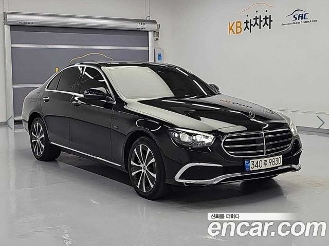 Mercedes-Benz E-Class 2021 — photo 4