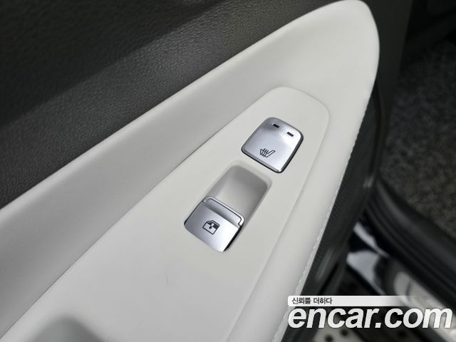 Hyundai Santafe 2023 — photo 17