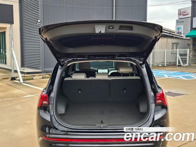 Hyundai Santafe 2023 — photo 18