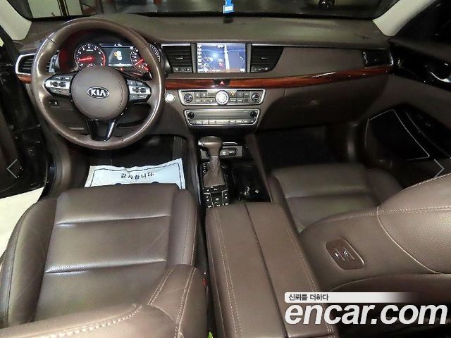 Kia K7 2017 — photo 10