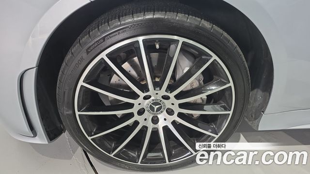 Mercedes-Benz CLS-Class 2021 — photo 19
