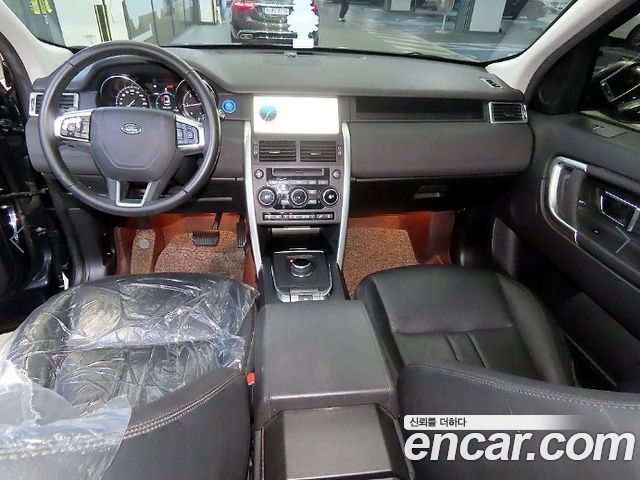 Land Rover Discovery Sport 2019 — photo 10