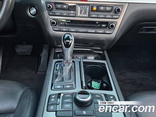 Hyundai Genesis 2016 — photo 8