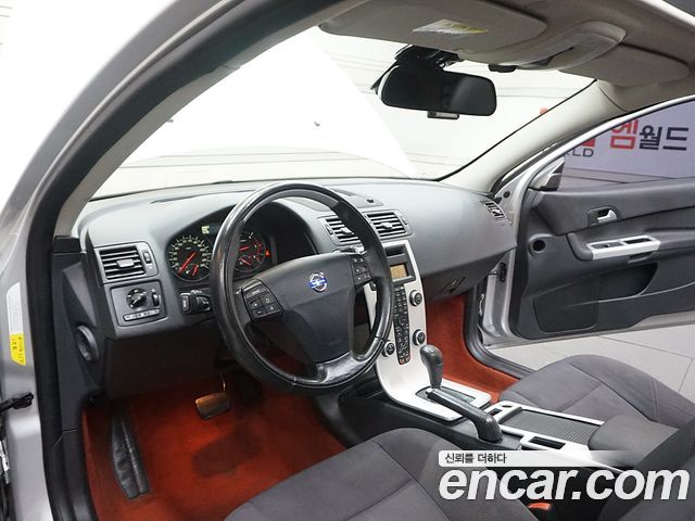 Volvo C30 2012 — photo 7