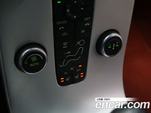 Volvo C30 2012 — photo 16