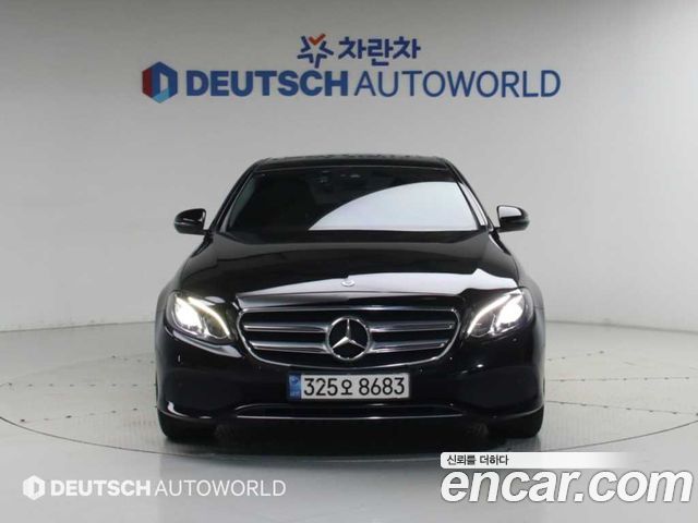 Mercedes-Benz E-Class 2018 — photo 3
