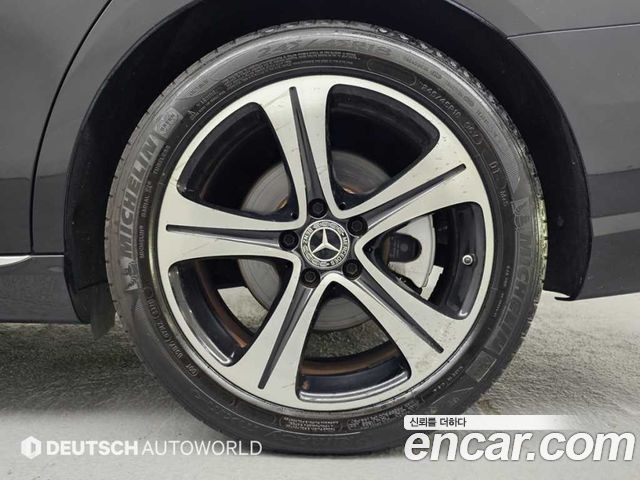 Mercedes-Benz E-Class 2018 — photo 5