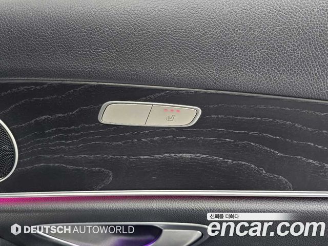 Mercedes-Benz E-Class 2018 — photo 16