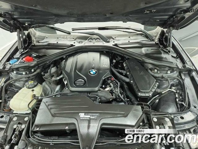 BMW 3-Series 2017 — photo 5