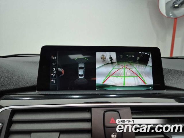 BMW 3-Series 2017 — photo 15