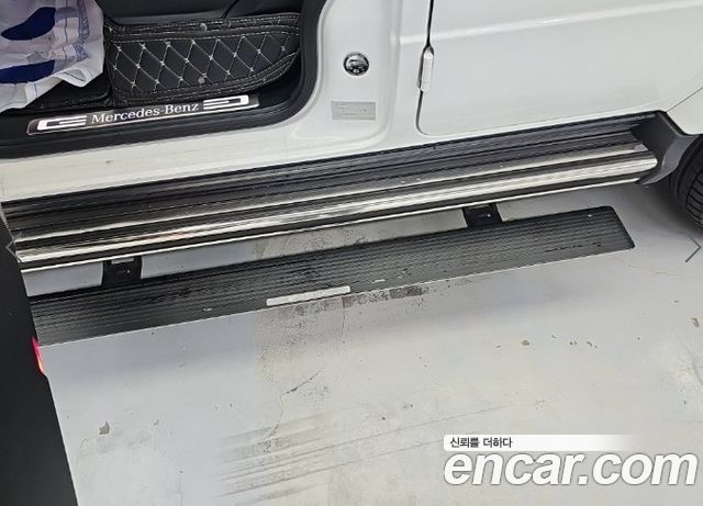 Mercedes-Benz G-Class 2023 — photo 13