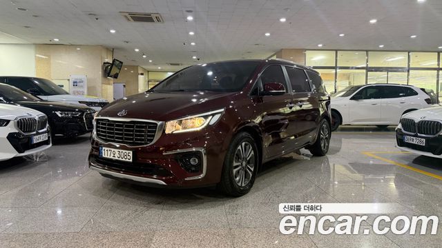 Kia Canival 2019 — photo 1