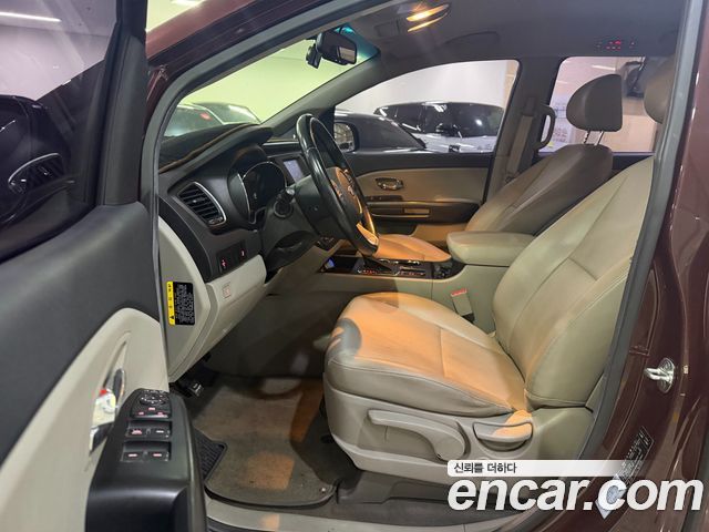 Kia Canival 2019 — photo 6