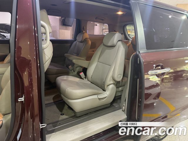 Kia Canival 2019 — photo 7