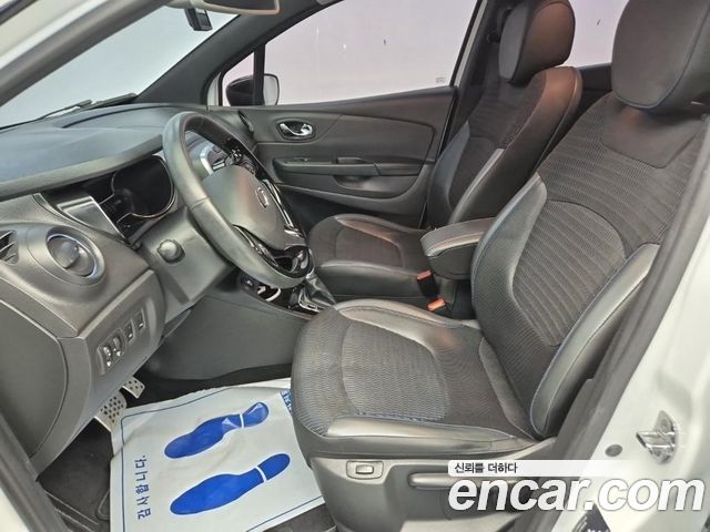 Renault Korea QM3 2017 — photo 11