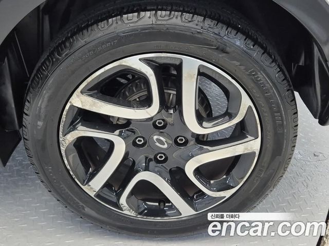 Renault Korea QM3 2017 — photo 20
