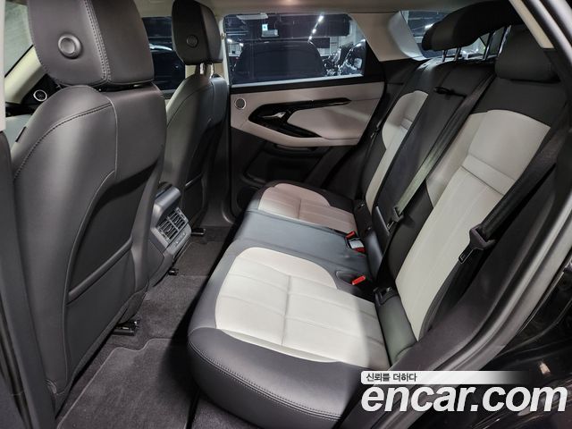 Land Rover Range Rover Evoque 2025 — photo 11