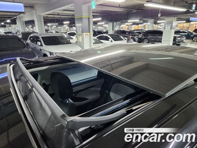 Land Rover Range Rover Evoque 2025 — photo 15