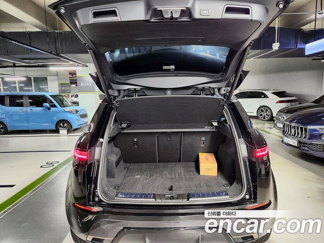Land Rover Range Rover Evoque 2025 — photo 8