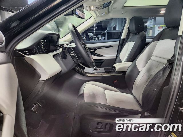Land Rover Range Rover Evoque 2025 — photo 9