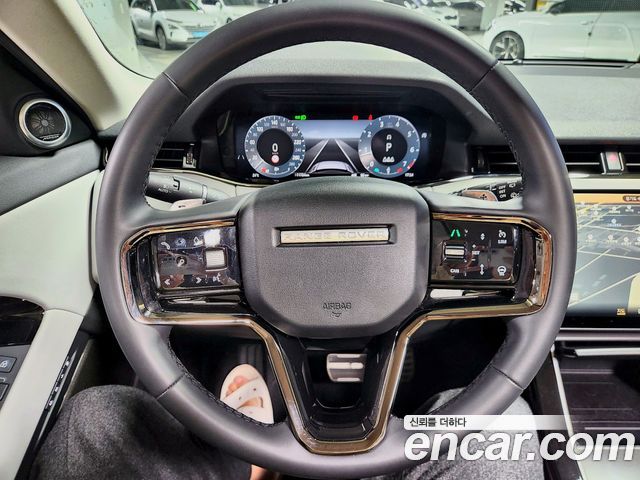 Land Rover Range Rover Evoque 2025 — photo 14
