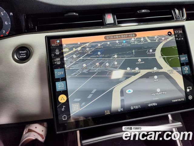 Land Rover Range Rover Evoque 2025 — photo 16