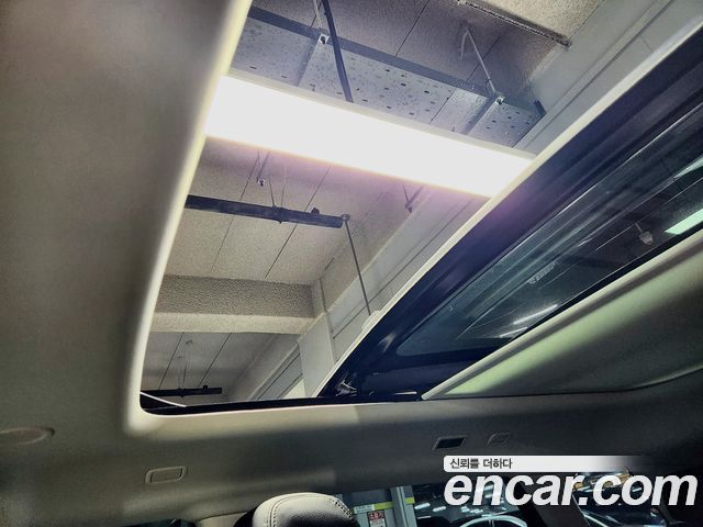 Land Rover Range Rover Evoque 2025 — photo 19