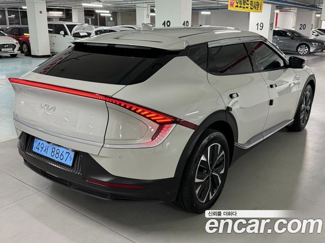Kia EV6 2023 — photo 2